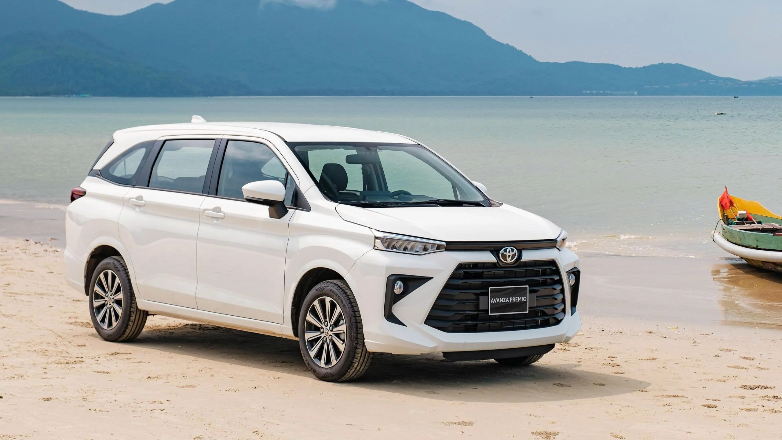 Toyota Avanza Premio.webp