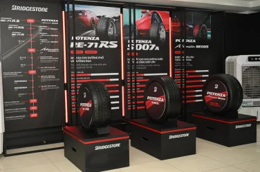 Bridgestone_RE005_2.webp