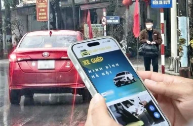 Một_Xe_Ghép_Không_Đăng_Ký_Kinh_Doanh_Vận_Tải_Bị_Công_An_Ghi_Hình_1.webp